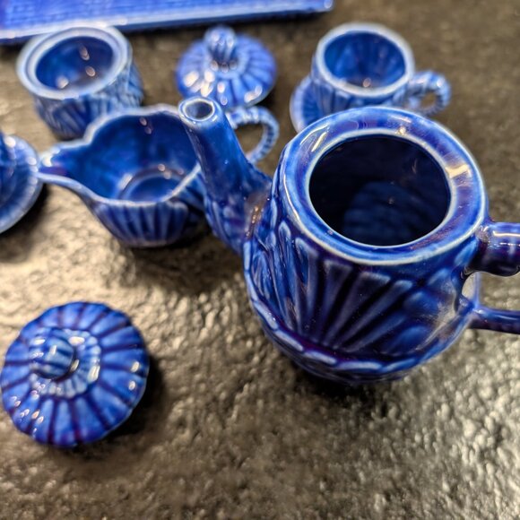 Vintage Blue Child’s Ceramic Tea Set w/Fan Basket Pattern, (10) pieces - Picture 9 of 9